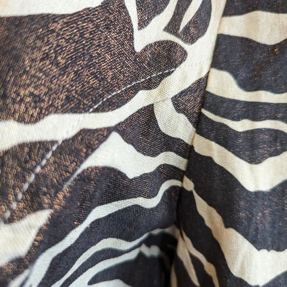 🆕️Pamela McCoy Linen Glittering Bronze animal print coat - Picture 2 of 9